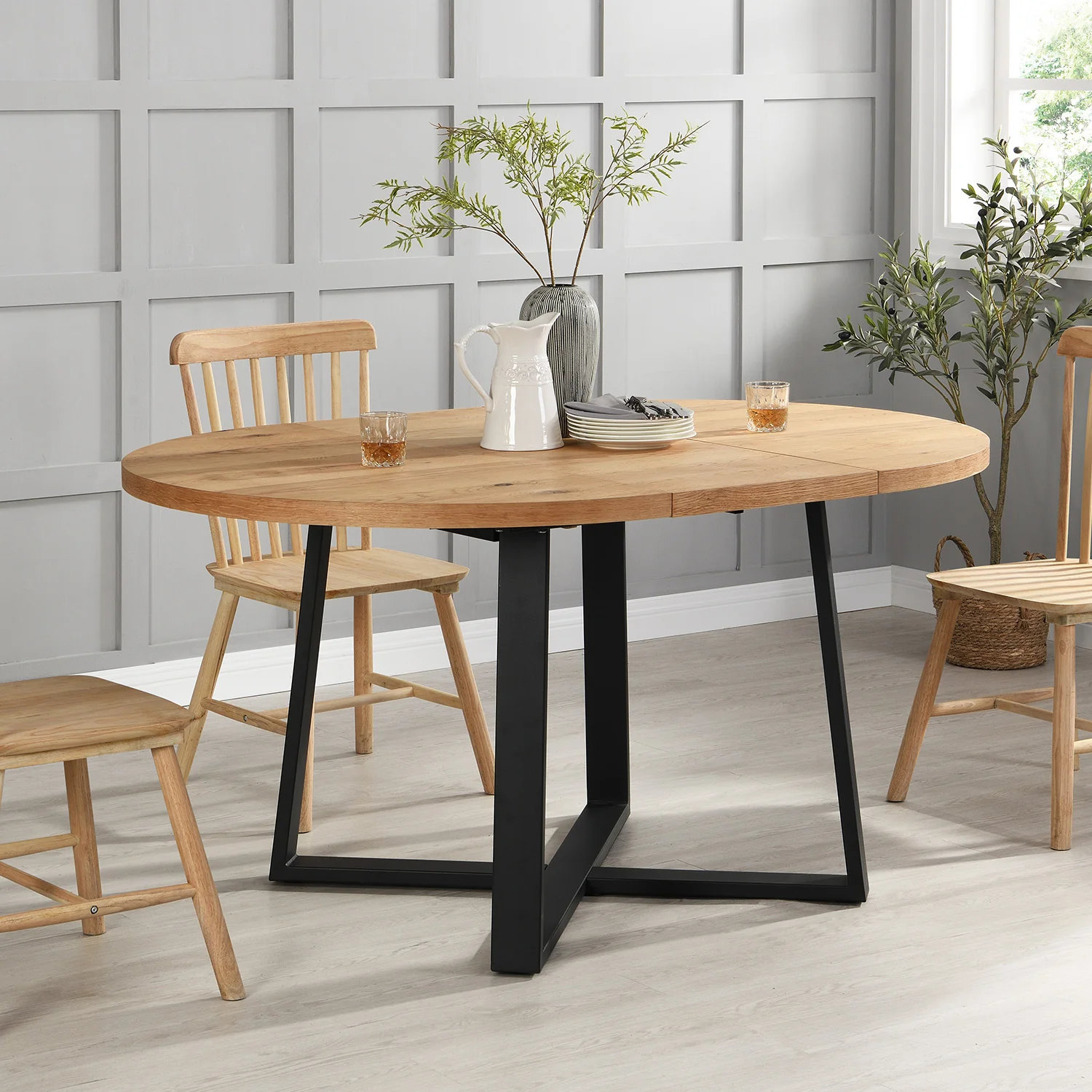 Bern Extending Round Dining Table with Metal Legs, Oak - Image 2