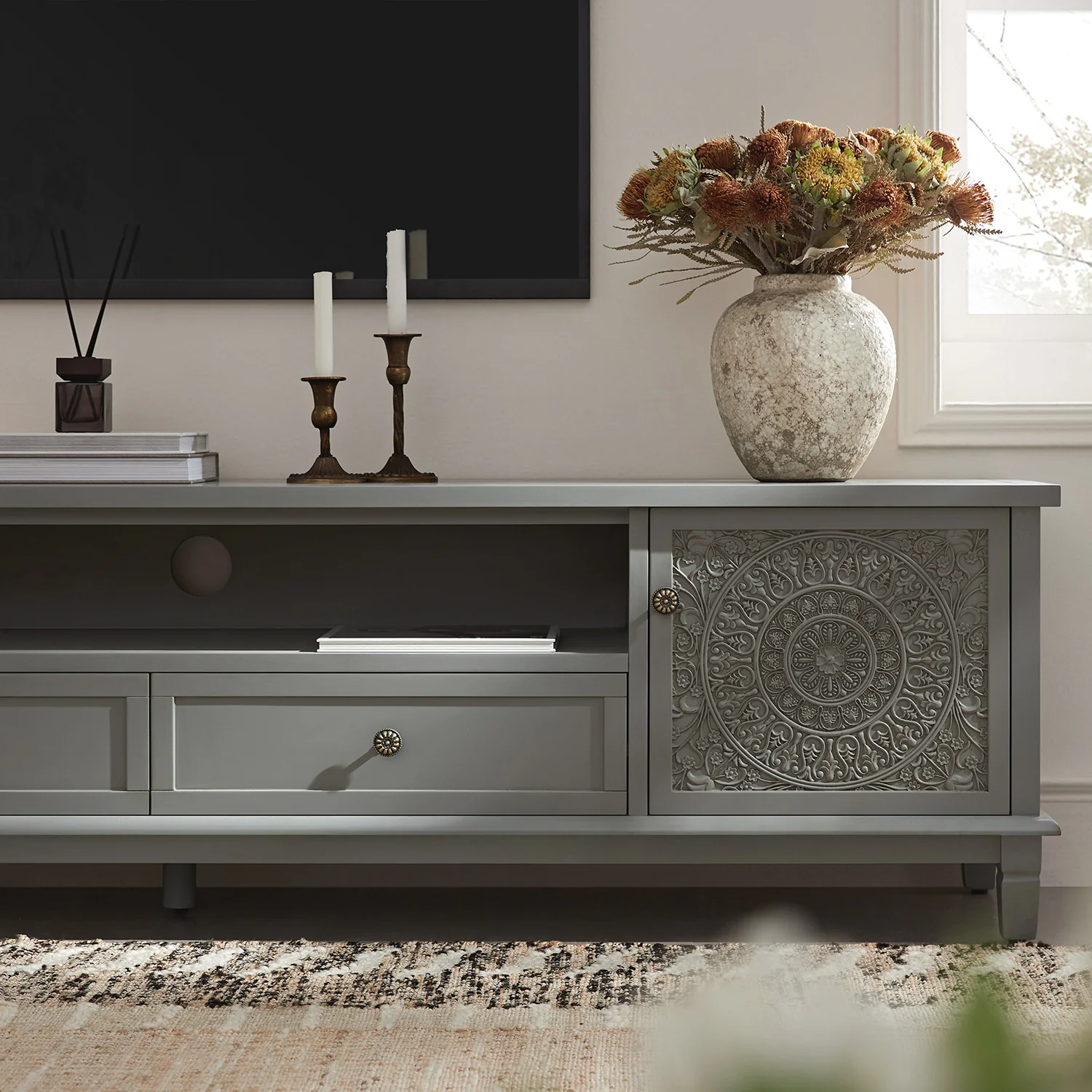 Chantilly Mid Grey 200cm Wide TV Unit - Image 5