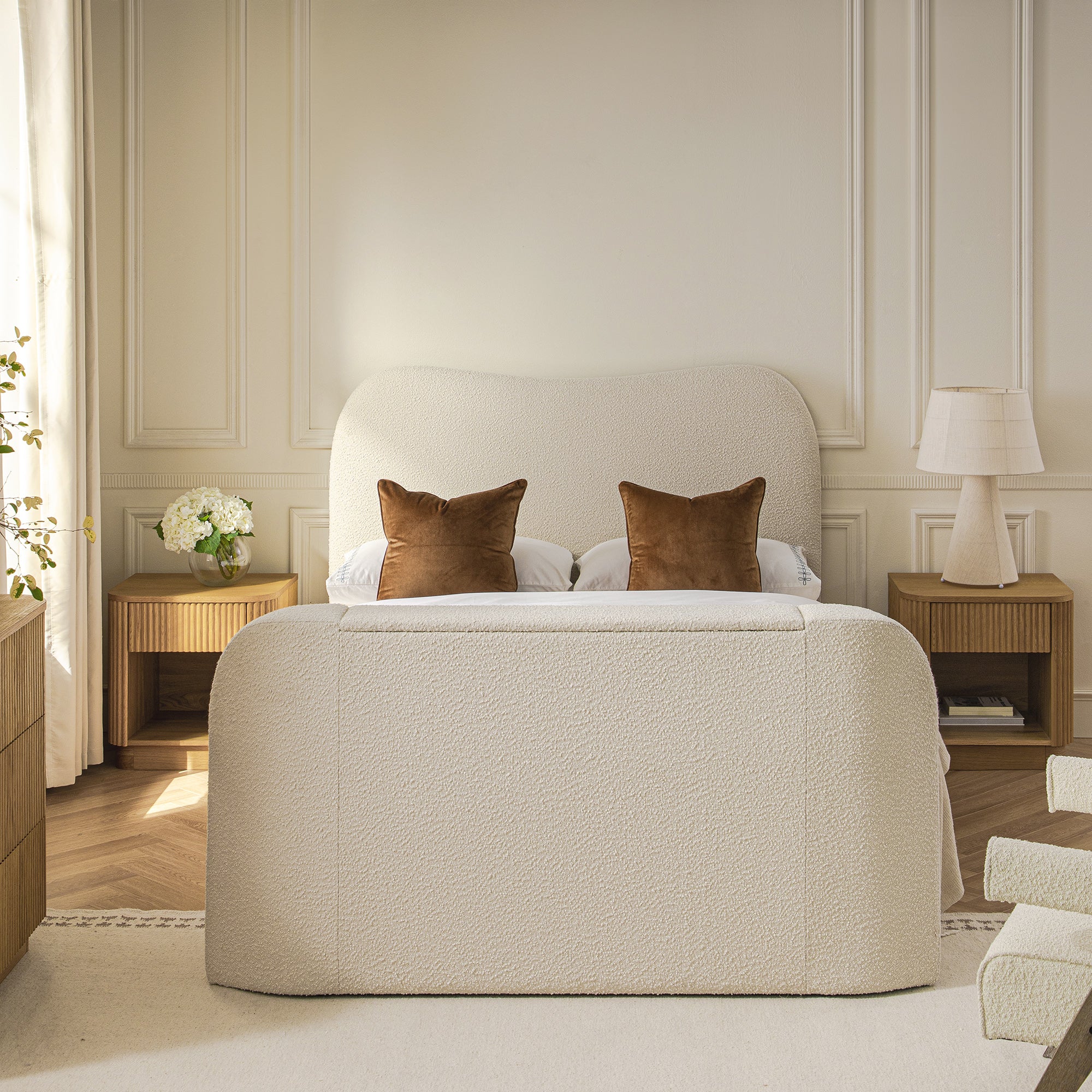 Egerie Curved Headboard Beige Boucle Ottoman TV Bed - Image 3