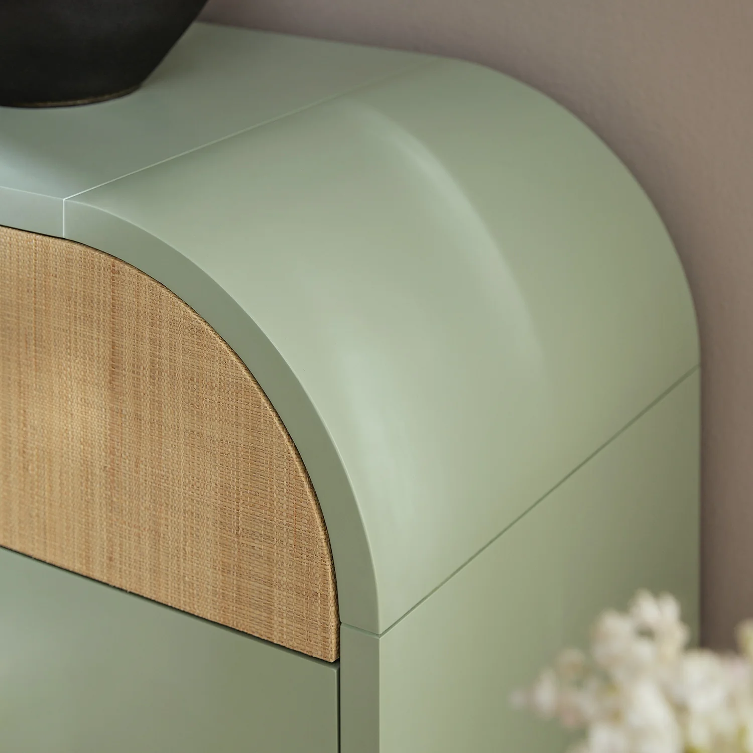 Maude 9 Drawer Chest, Muted Pistachio Ash with Raffia - Image 5