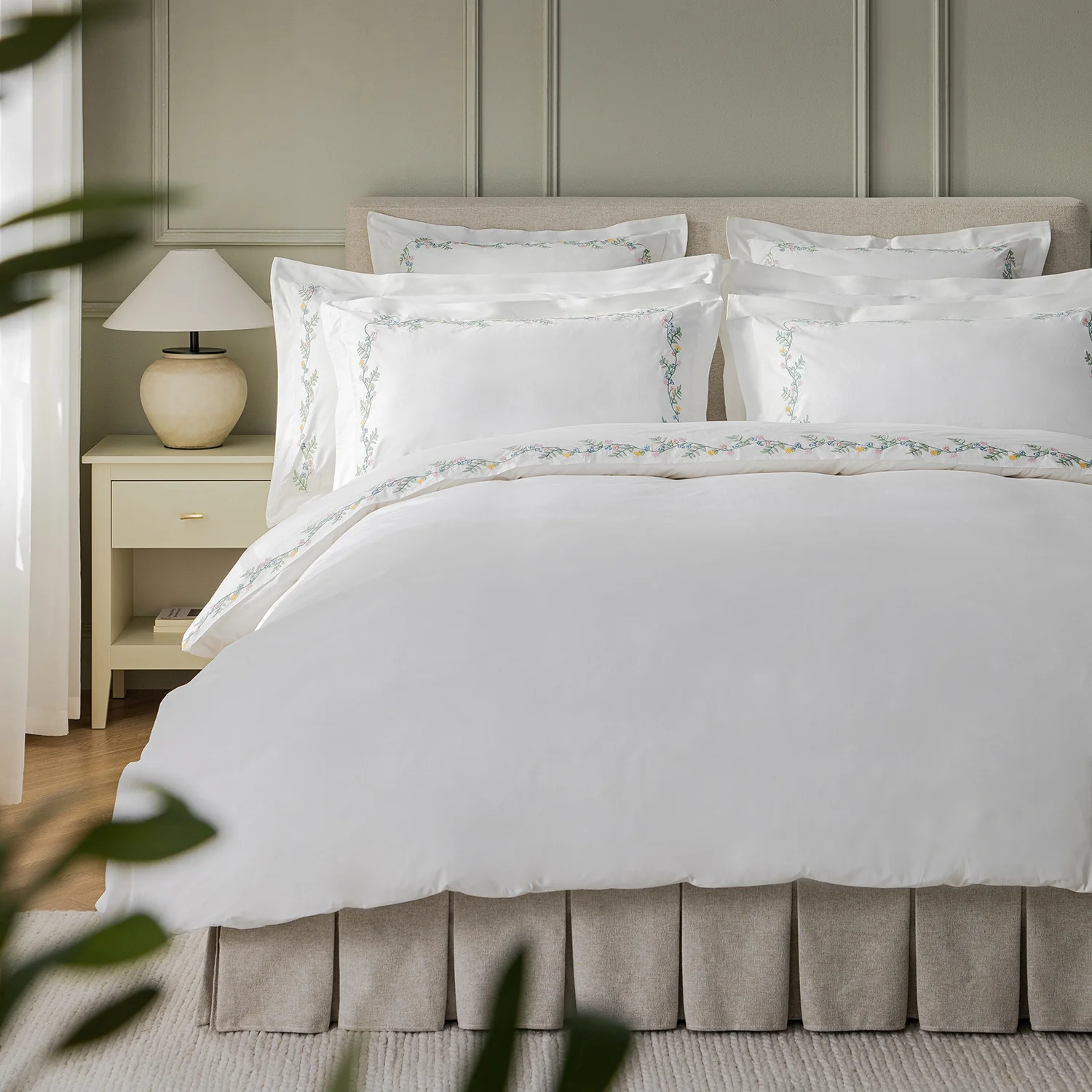 Meadow White Floral Embroidered 300 Thread Count Cotton Percale Duvet Set - Image 2