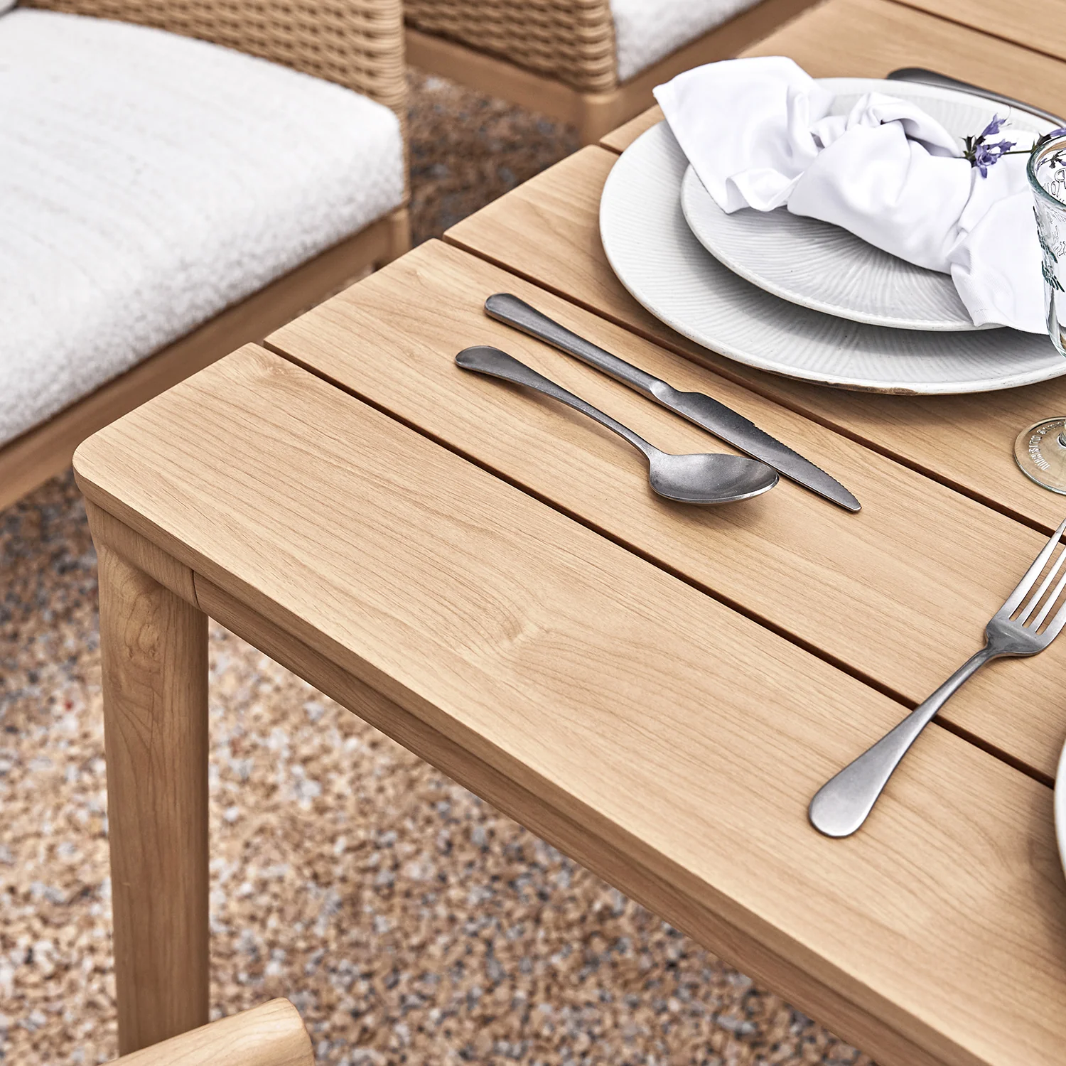Panarea Indoor and Outdoor Wicker 6-Seater Rectangular Dining Set - Image 8