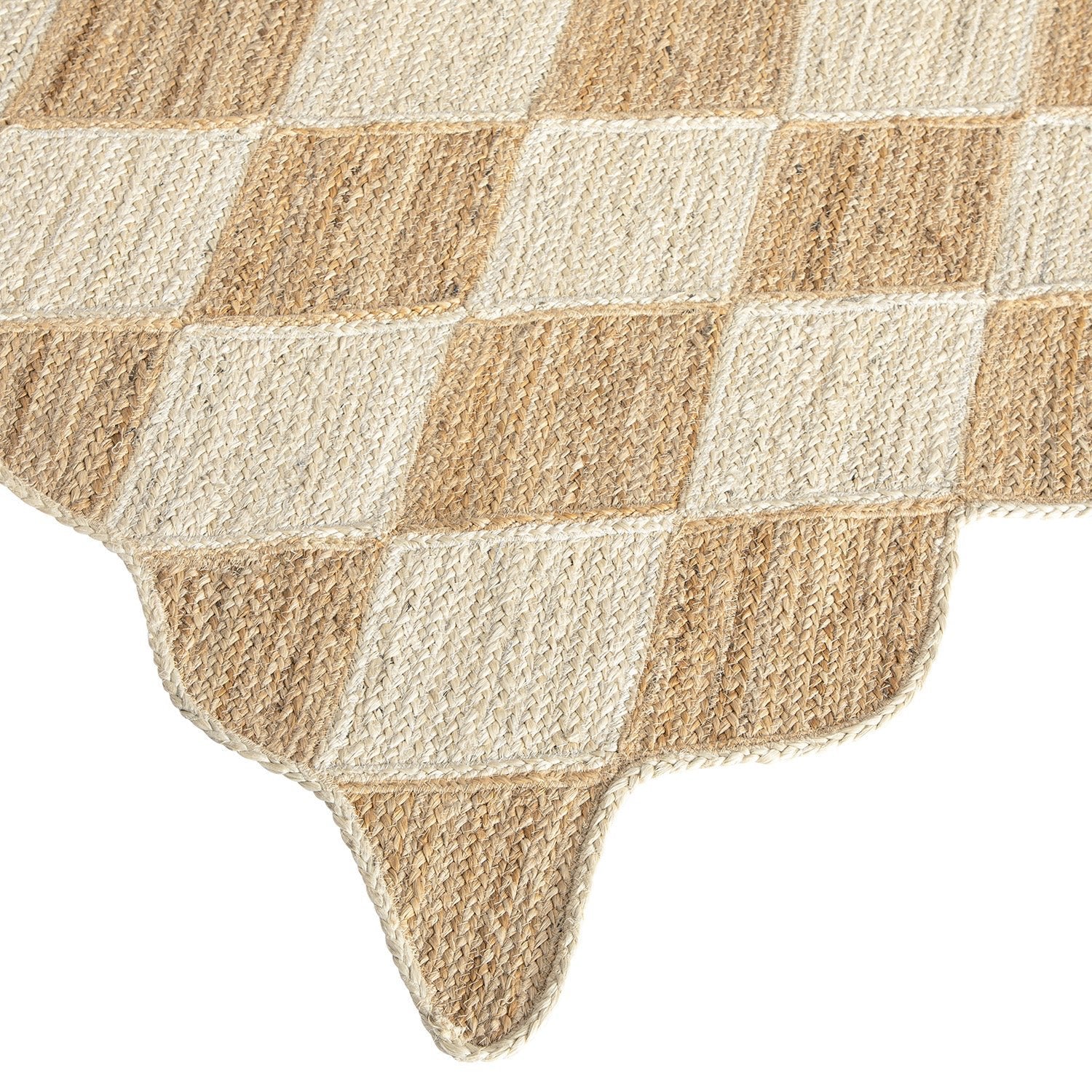 Tabitha Harlequin Diamond Scallop Natural & Bleached Jute Hand Braided Rug - Image 5