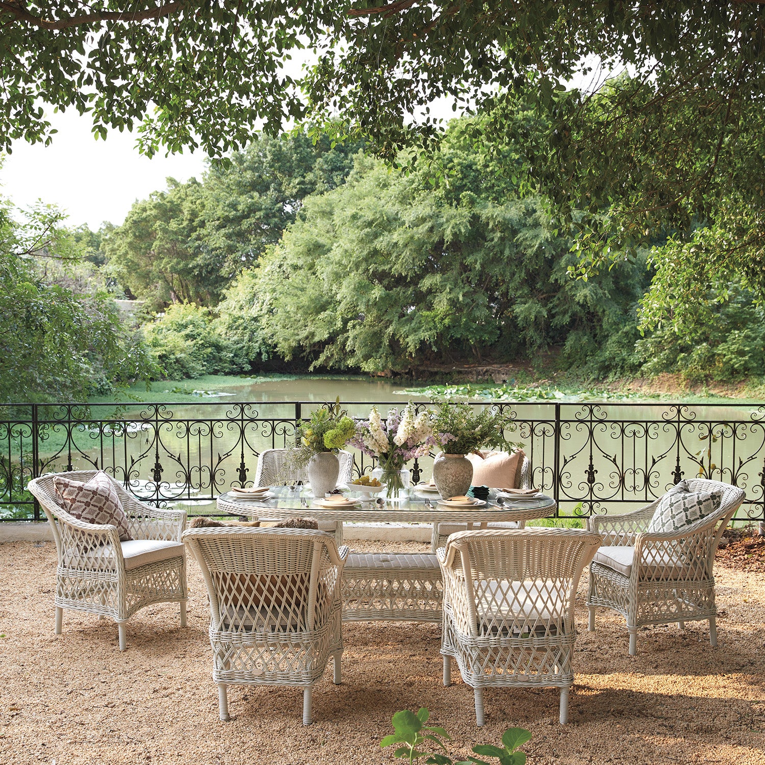 Willowbrook Lattice Weave Rattan 6-Seater Oval Dining Set, White - Image 3
